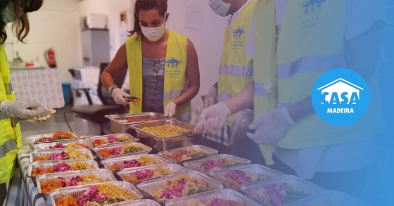 distribuição de comida pela C.A.SA.