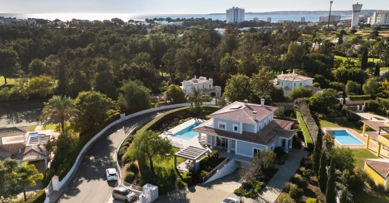 Algarve golf-side villa with pool for sale