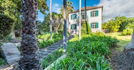 Luxury farmhouse for sale in Funchal