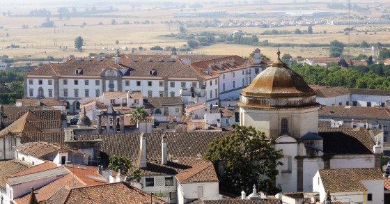 Construção de casas em Évora