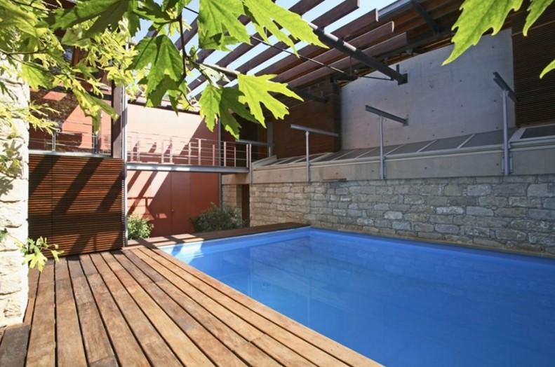 Uma casa pré-fabricada nas margens do Tamisa à prova de inundações