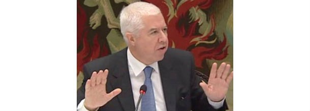 teixeira dos santos, ministro das finanças governo considera que portugal e irlanda estão em situações diferentes