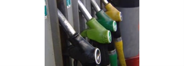 um litro de gasóleo custa 1,348 euros e um litro de gasolina ronda os 1,533 euros preço da gasolina atinge máximo histórico