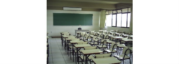 protesto contra cortes no financiamento fecha hoje mais de 60 escolas privadas no país