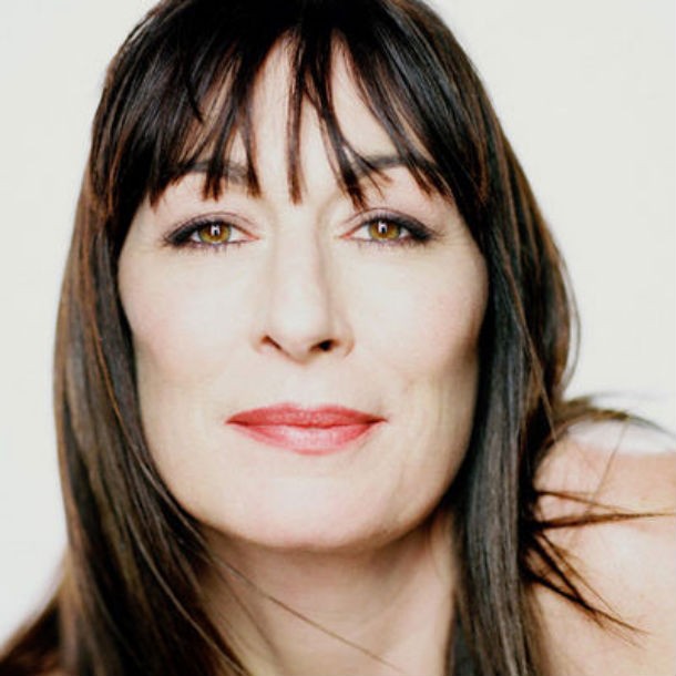 anjelica_huston