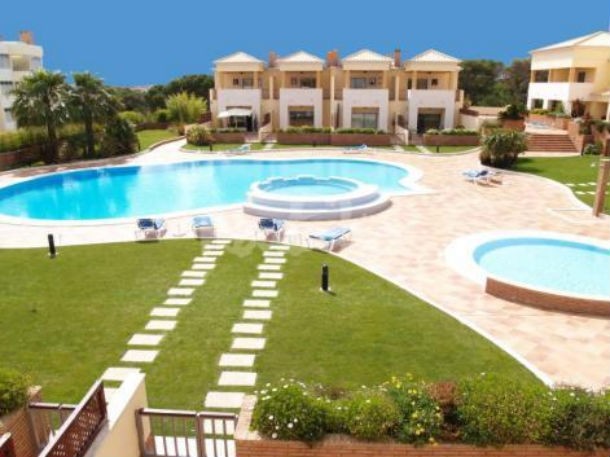 carnaval 2011: saiba onde ficar nas cidades mais animadas de portugal