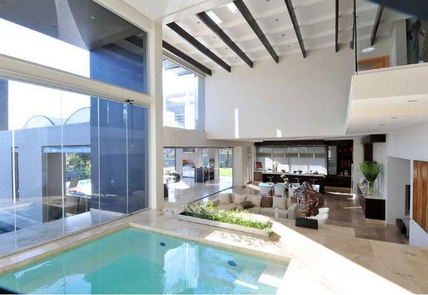 Como reaproveitar móveis exteriores para decorar a casa todo o ano
