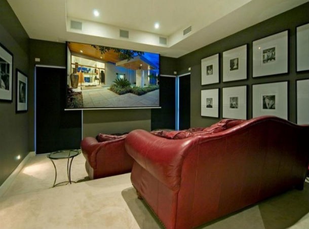 Casas originais: uma casa com ilha à venda por 4,9 milhões de euros