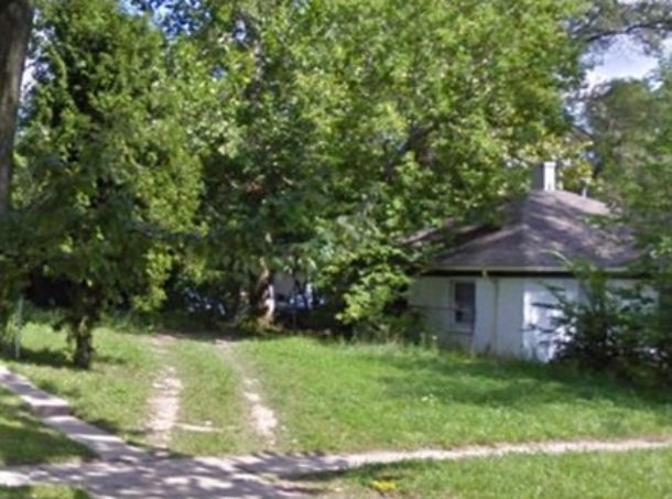 15 casas à venda por 70 euros... em detroit 