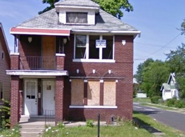 15 casas à venda por 70 euros... em detroit 