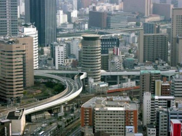 em mumbai, tal como em todas as outras cidades da índia, o preço da habitação baixou preço da habitação nos países asiáticos dá sinais de estagnação