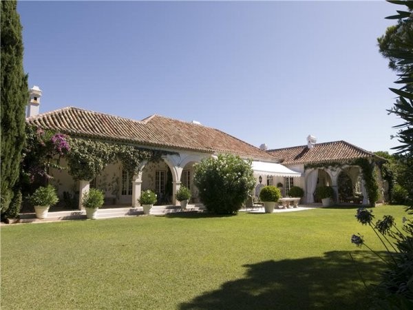 as moradias na quinta patiño, em cascais, podem custar 20 milhões de euros porque o mercado imobiliário de luxo escapa à crise?