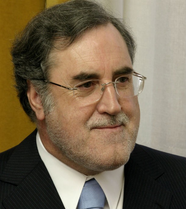 construção perde 140 mil empregos até meados de 2012