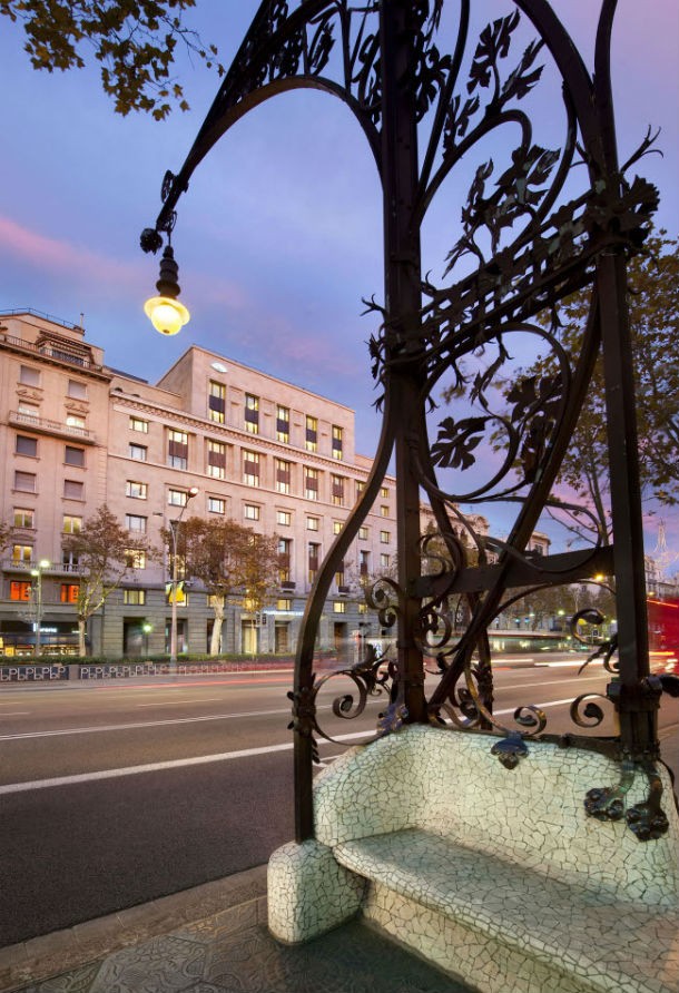 barcelona_01_exterior_view_sm_0
