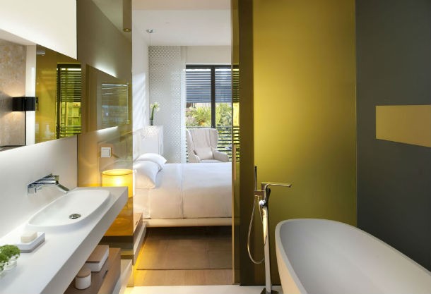 barcelona_07_deluxe_room_sm_0