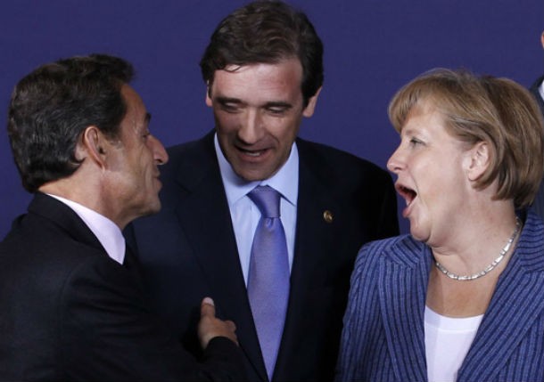 pedro passos coelho com nicolas sarkozy e angela merkl passos coelho diz que portugal tem melhores condições para cumprir programa após a cimeira