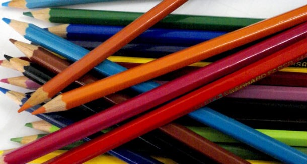 a maior parte dos gastos com material escolar (37,7%) será entre 250 e 500 euros regresso às aulas custa 500 euros