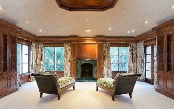 sharonstone_beverlyhills3_1