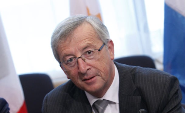 jean-claude juncker, presidente do eurogrupo é preciso arrecadar mais 1.200 milhões em impostos para 2013