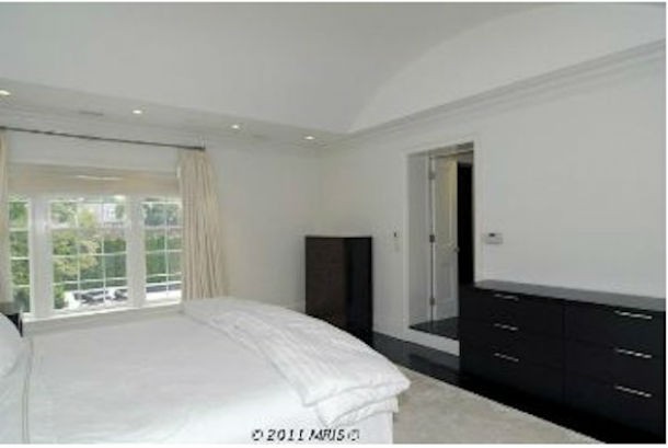 bed-room-number-three