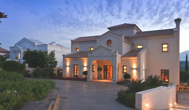 Contemporary-Spanish-Villa-Marbella-07