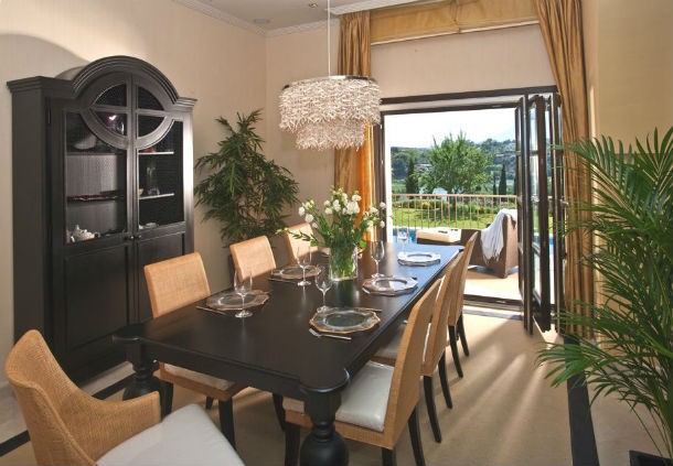 Contemporary-Spanish-Villa-Marbella-08