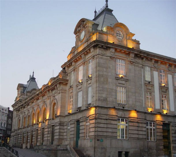 gares do cais do sodré e são bento vão ter hostels como vizinhos