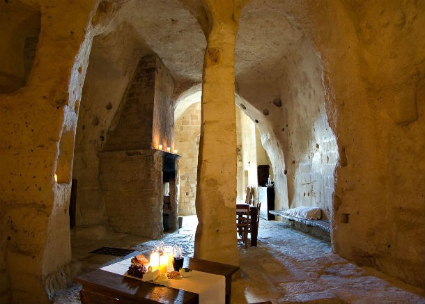 Le-Grotte-Della-Civita5