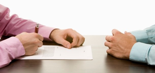 salário e subsídio de desemprego para trabalhadores a tempo inteiro