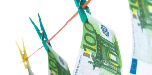 bruxelas quer salários mais magros e menos subsídio de desemprego