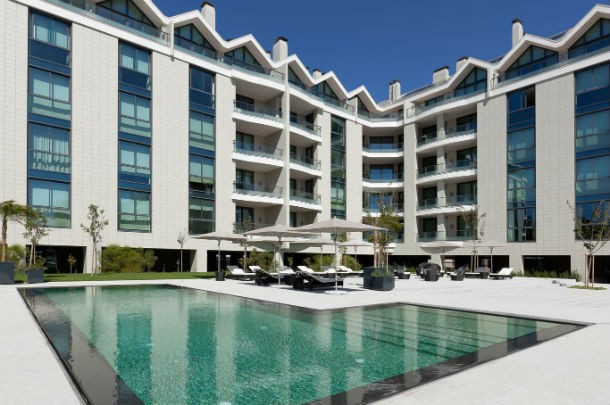 o palácio estoril residências é composto por 26 apartamentos, de tipologias de t2 a t4 duplex palácio estoril residências vence 16ª edição dos “óscares do imobiliário”