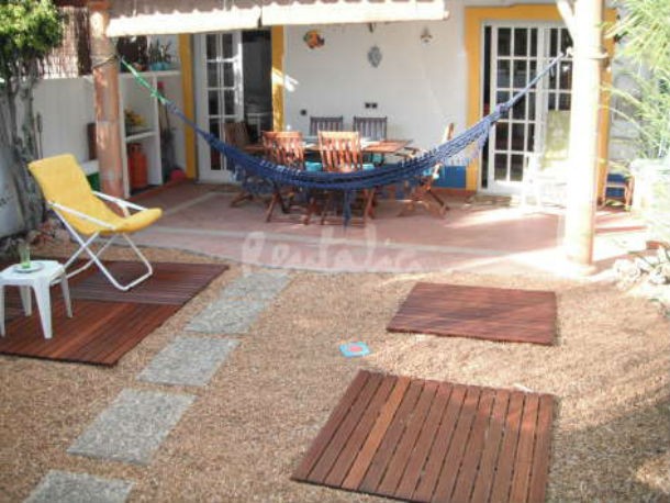 em detroit há casas abandonadas à venda por um dólar