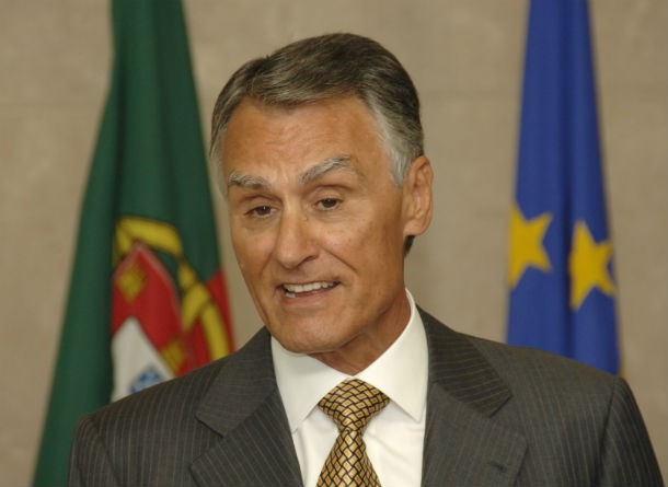 cavaco promulga novo código do trabalho