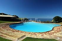 as 12 melhores casas com piscina para passar o verão em portugal (fotos)