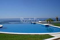 as 12 melhores casas com piscina para passar o verão em portugal (fotos)