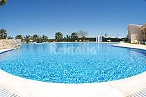 as 12 melhores casas com piscina para passar o verão em portugal (fotos)