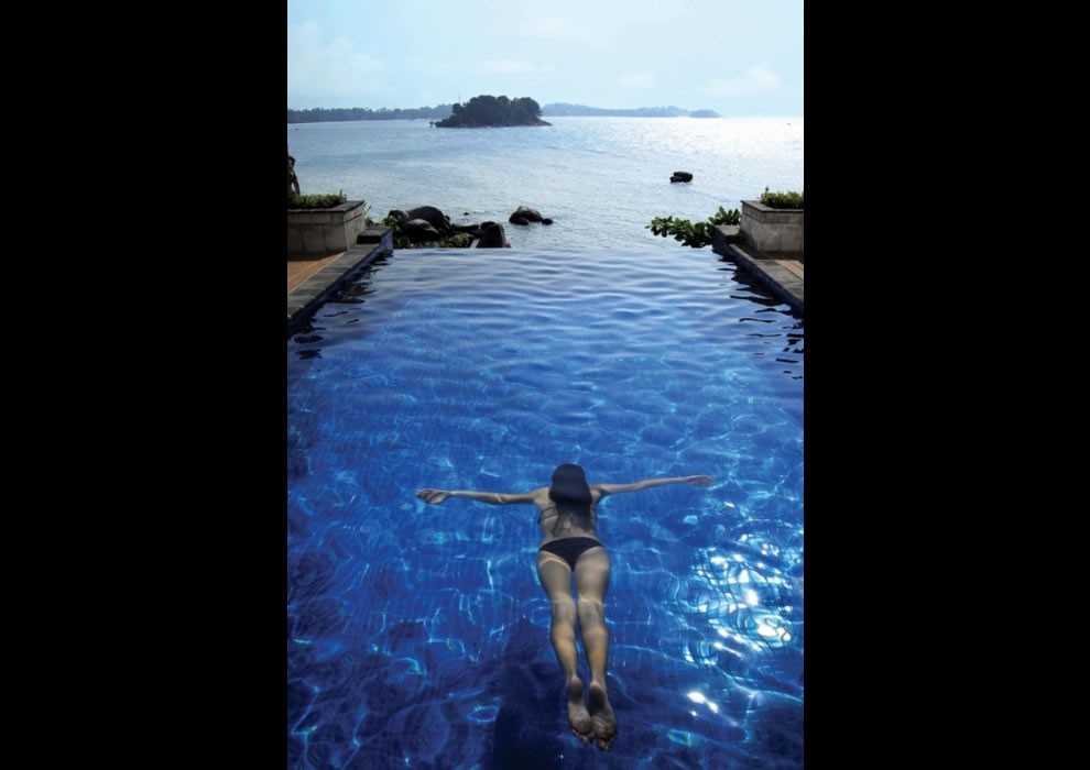 Infinity-Pool-Indonesia