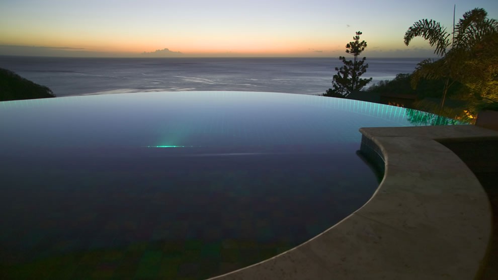 Infinity-Pool-St-Lucia