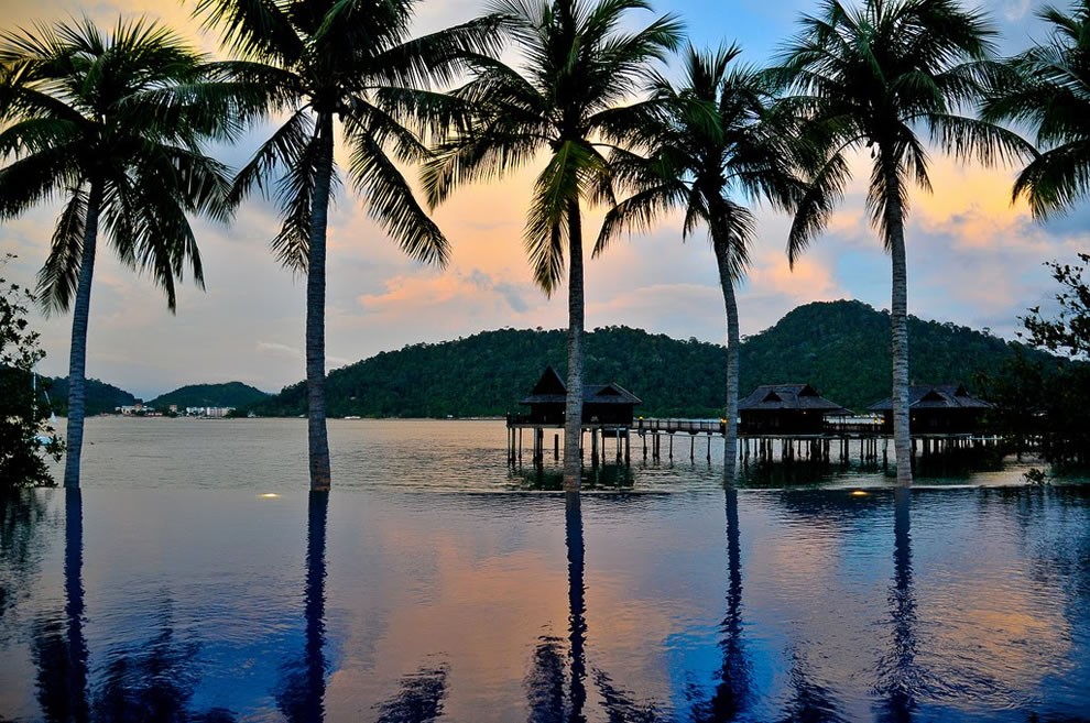 Infinity-Pool-in-Malaysia