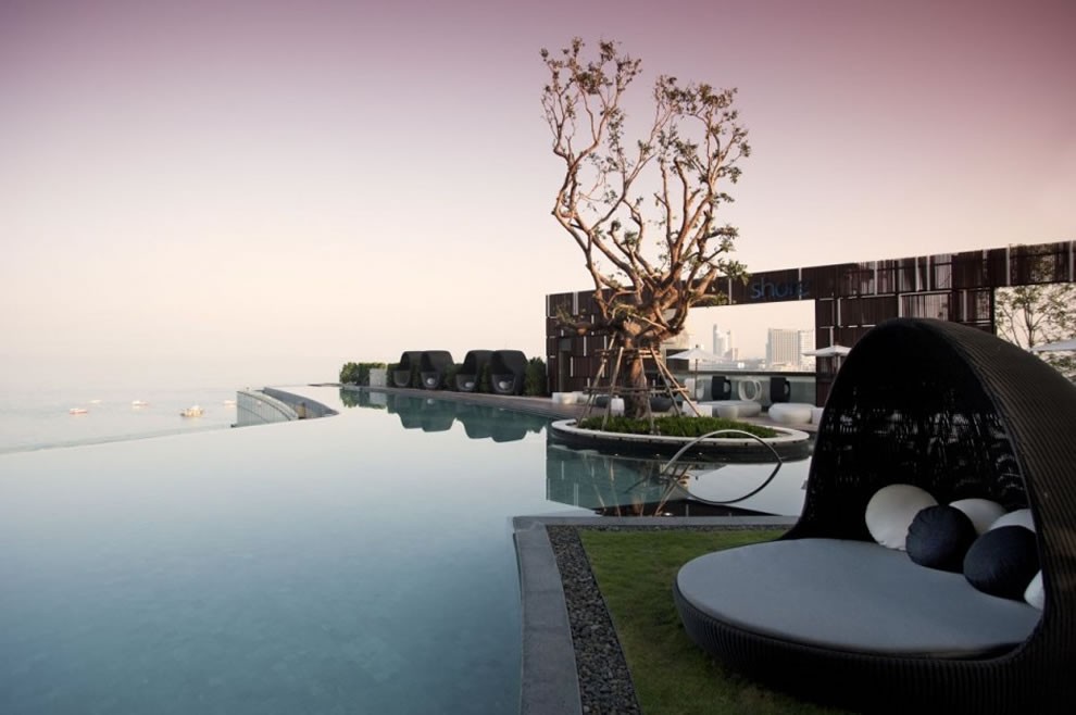 TROP-a-landscape-architectural-design-studio-have-sent-us-images-of-their-work-on-the-Hilton-Hot