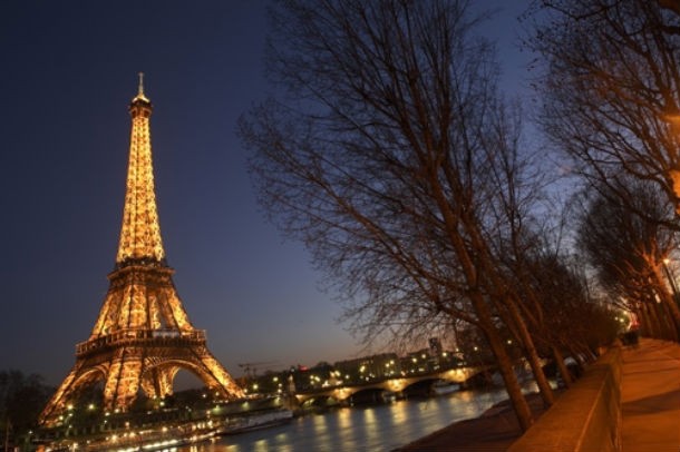obras tornam torre eiffel mais ecológica