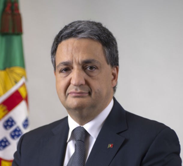 paulo macedo, ministro da saúde processo de construção do hospital de lisboa oriental será todo revisto