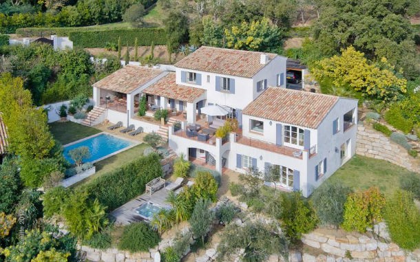 casas de sonho: mansão de luxo escondida junto ao mar mediterrâneo em frança (fotos) 
