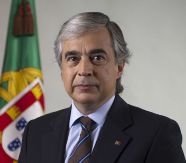 josé pedro aguiar-branco, ministro da defesa hospital militar de lisboa financiado com venda de imóveis