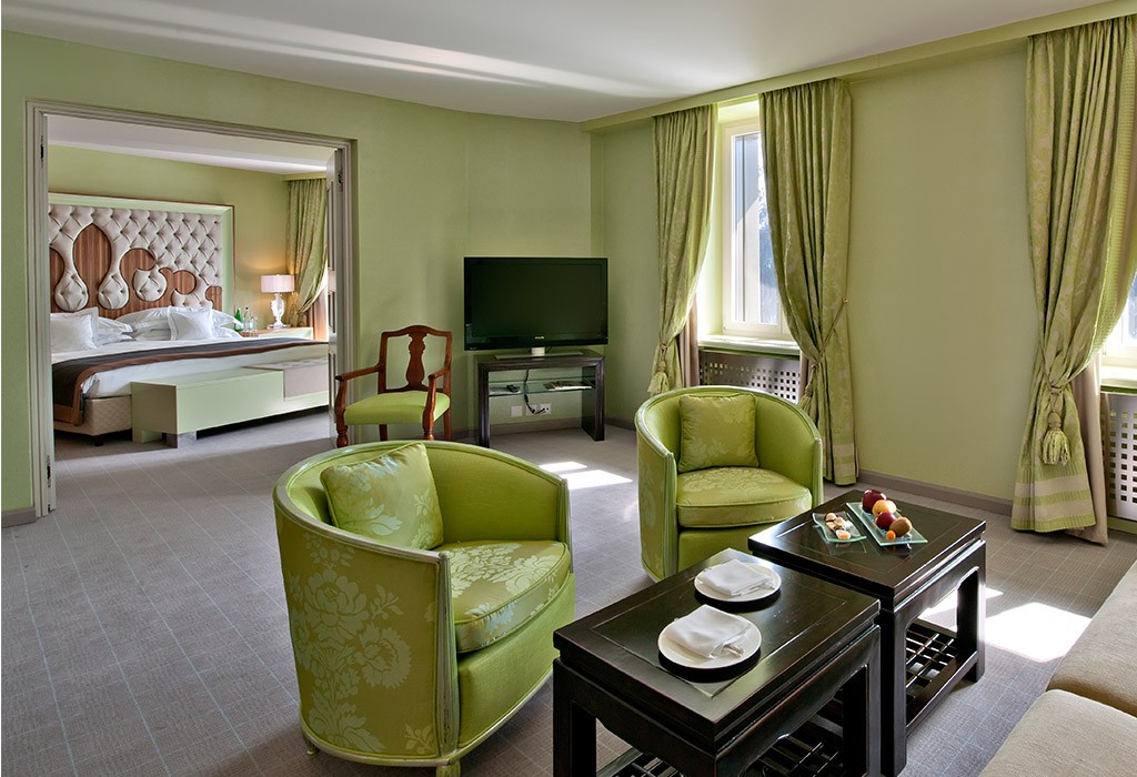 rooms__0000s_0050_Carlton_Suiten_0001