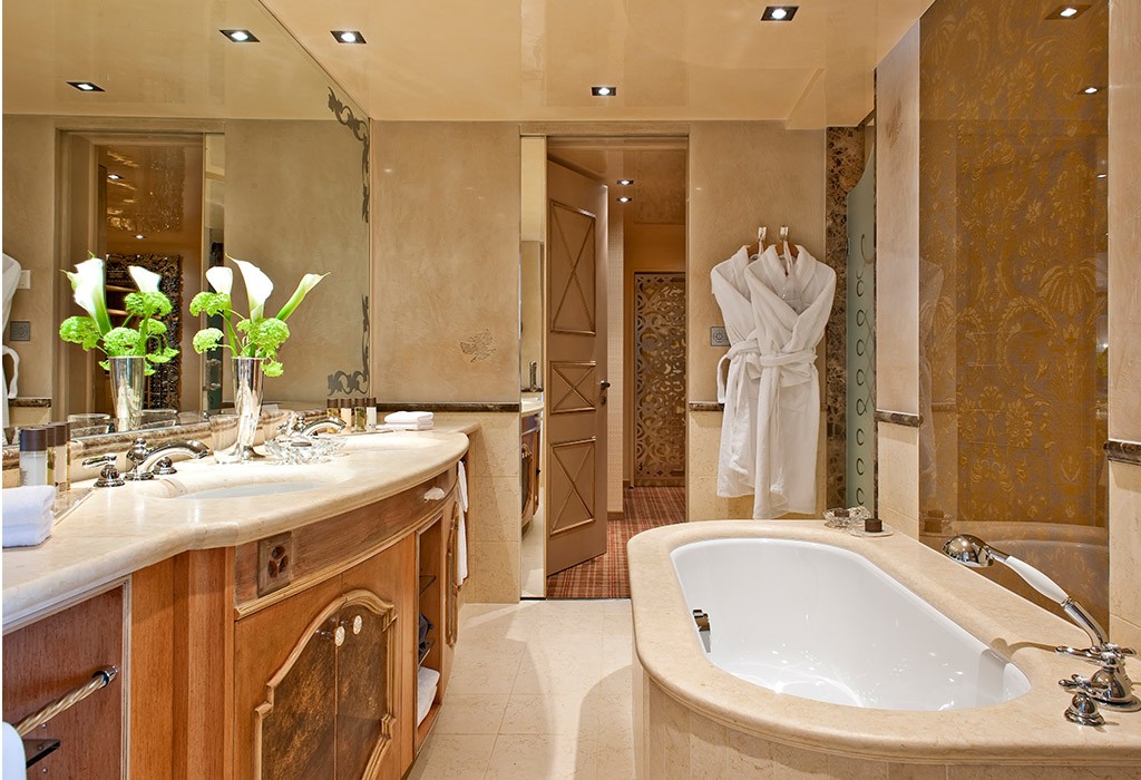 rooms__0000s_0056_Carlton_8Stock_017