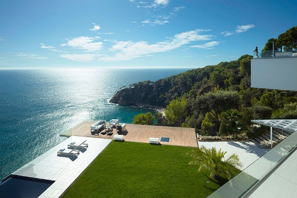Casas de sonho: “villa” de luxo na Catalunha com vista para o mar mediterrâneo (fotos)