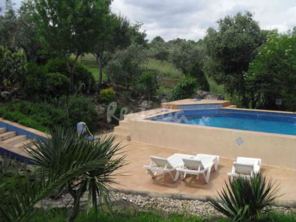 casas de fim-de-semana: mergulhos entre flores num jardim aromático (fotos)