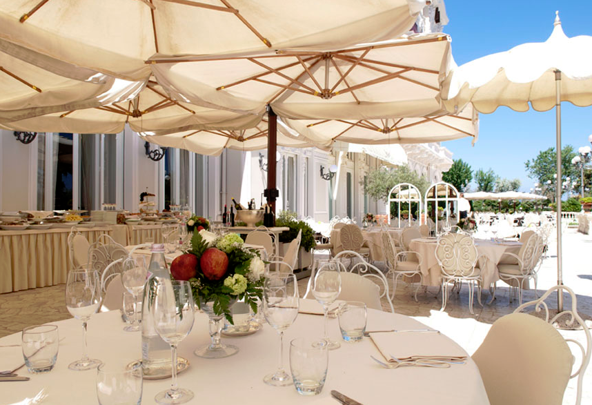 FireShot_Screen_Capture_009_-_Grand_Hotel_Rimini_albergo_5_stelle_lusso_riviera_romagnola_-_Phot