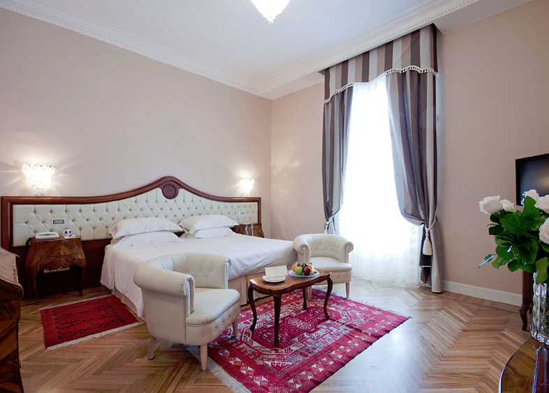 FireShot_Screen_Capture_063_-_Grand_Hotel_Rimini_albergo_5_stelle_lusso_riviera_romagnola_-_Phot